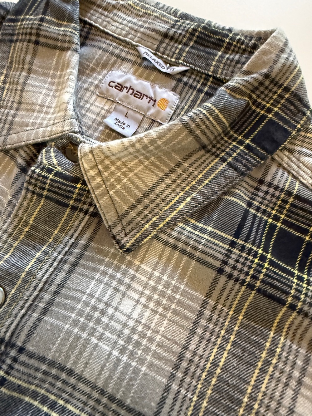 Carhartt Relaxed Fit Flannel Shirt – Men’s Large – Gray/Tan Plaid – Snap Front - Picture 3 of 9
